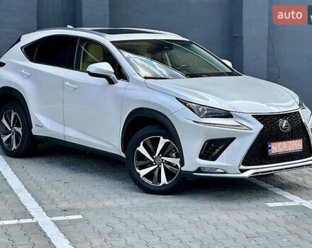 Білий Лексус НХ, об'ємом двигуна 2.49 л та пробігом 45 тис. км за 29799 $, фото 6 на Automoto.ua