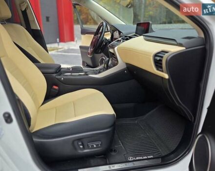 Лексус НХ 2020 у Львові на Automoto.ua Білий Лексус НХ, об'ємом двигуна 2 л та пробігом 26 тис. км за 23800 $, фото 2 на Automoto.ua