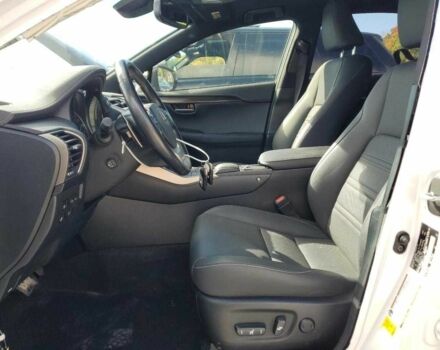 Білий Лексус НХ, об'ємом двигуна 2 л та пробігом 34 тис. км за 8900 $, фото 6 на Automoto.ua