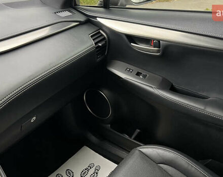 Лексус НХ 2020 у Львові на Automoto.ua Білий Лексус НХ, об'ємом двигуна 2.49 л та пробігом 65 тис. км за 35500 $, фото 17 на Automoto.ua