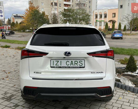 Лексус НХ 2020 у Львові на Automoto.ua Білий Лексус НХ, об'ємом двигуна 2.49 л та пробігом 65 тис. км за 35500 $, фото 4 на Automoto.ua