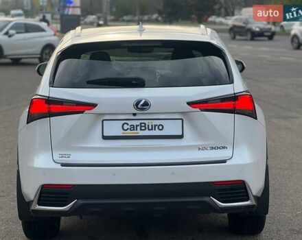 Білий Лексус НХ, об'ємом двигуна 2.49 л та пробігом 65 тис. км за 30700 $, фото 12 на Automoto.ua
