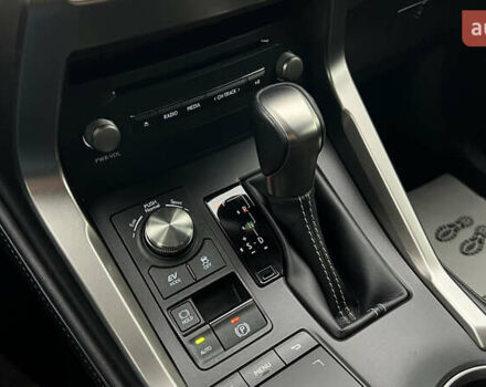 Лексус НХ 2020 у Львові на Automoto.ua Білий Лексус НХ, об'ємом двигуна 2.49 л та пробігом 65 тис. км за 35500 $, фото 15 на Automoto.ua