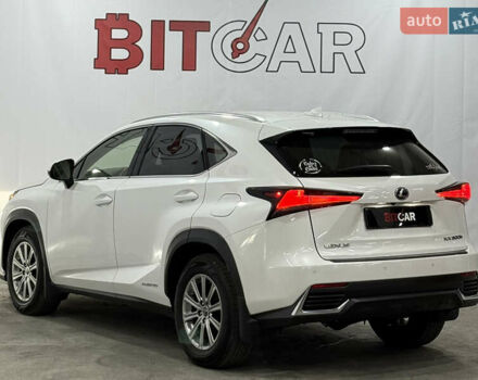 Белый Лексус НХ, объемом двигателя 2.49 л и пробегом 84 тыс. км за 31200 $, фото 9 на Automoto.ua