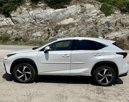 Белый Лексус НХ, объемом двигателя 2.5 л и пробегом 74 тыс. км за 43500 $, фото 6 на Automoto.ua