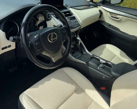 Білий Лексус НХ, об'ємом двигуна 2.49 л та пробігом 130 тис. км за 25500 $, фото 6 на Automoto.ua