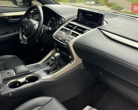 Лексус НХ 2020 у Львові на Automoto.ua Білий Лексус НХ, об'ємом двигуна 2.49 л та пробігом 65 тис. км за 35500 $, фото 40 на Automoto.ua