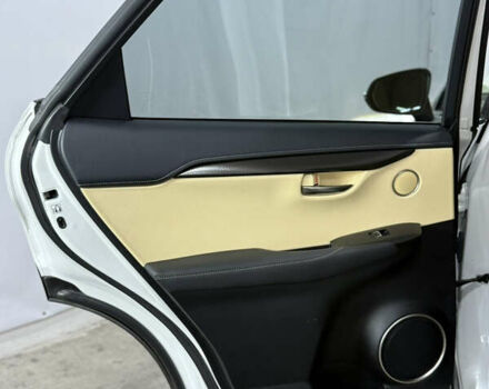 Белый Лексус НХ, объемом двигателя 2.49 л и пробегом 84 тыс. км за 31200 $, фото 32 на Automoto.ua