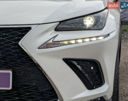 Білий Лексус НХ, об'ємом двигуна 2.49 л та пробігом 57 тис. км за 33700 $, фото 20 на Automoto.ua