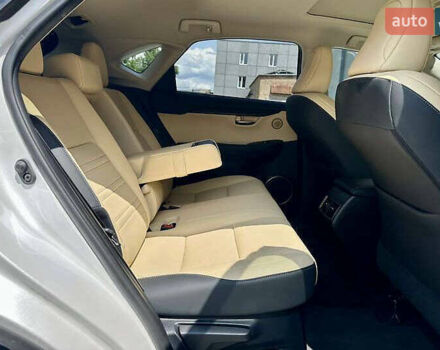 Білий Лексус НХ, об'ємом двигуна 2.49 л та пробігом 45 тис. км за 29799 $, фото 24 на Automoto.ua