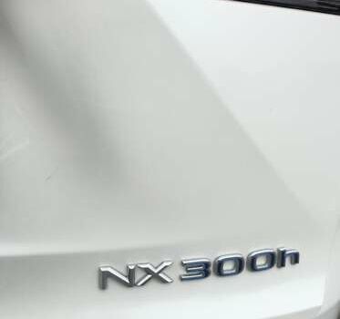 Лексус НХ 2020 у Києві на Automoto.ua Білий Лексус НХ, об'ємом двигуна 2.49 л та пробігом 31 тис. км за 34500 $, фото 8 на Automoto.ua
