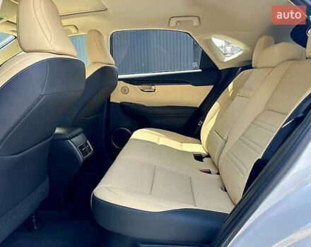 Білий Лексус НХ, об'ємом двигуна 2.49 л та пробігом 45 тис. км за 29799 $, фото 23 на Automoto.ua