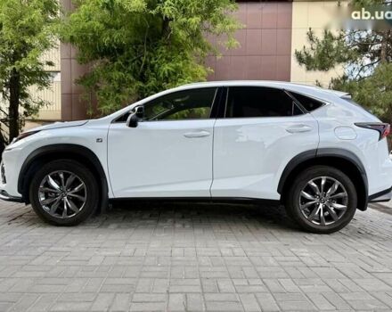 Белый Лексус НХ, объемом двигателя 2 л и пробегом 30 тыс. км за 26300 $, фото 21 на Automoto.ua