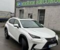 Белый Лексус НХ, объемом двигателя 2 л и пробегом 117 тыс. км за 33500 $, фото 1 на Automoto.ua