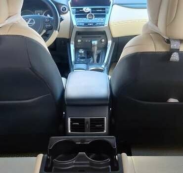 Белый Лексус НХ, объемом двигателя 2.49 л и пробегом 38 тыс. км за 39900 $, фото 54 на Automoto.ua