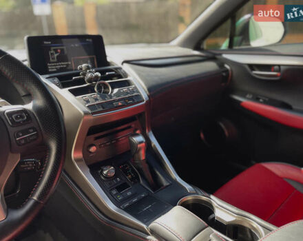 Білий Лексус НХ, об'ємом двигуна 2 л та пробігом 65 тис. км за 31500 $, фото 27 на Automoto.ua