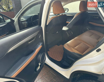 Белый Лексус НХ, объемом двигателя 2.49 л и пробегом 90 тыс. км за 38500 $, фото 46 на Automoto.ua