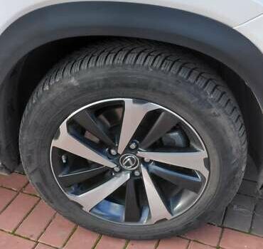 Белый Лексус НХ, объемом двигателя 2.49 л и пробегом 38 тыс. км за 39900 $, фото 17 на Automoto.ua