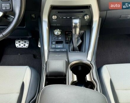 Белый Лексус НХ, объемом двигателя 2 л и пробегом 30 тыс. км за 25900 $, фото 29 на Automoto.ua