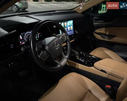 Белый Лексус НХ, объемом двигателя 2.49 л и пробегом 67 тыс. км за 51999 $, фото 15 на Automoto.ua