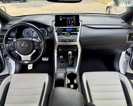Белый Лексус НХ, объемом двигателя 2 л и пробегом 30 тыс. км за 26300 $, фото 26 на Automoto.ua