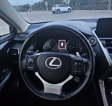 Білий Лексус НХ, об'ємом двигуна 2 л та пробігом 58 тис. км за 32000 $, фото 16 на Automoto.ua