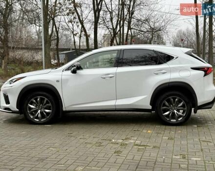 Білий Лексус НХ, об'ємом двигуна 2 л та пробігом 30 тис. км за 25800 $, фото 18 на Automoto.ua