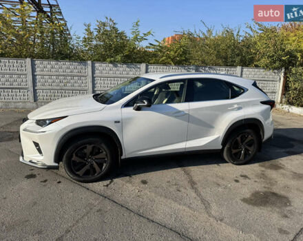 Лексус НХ 2021 в Днепре (Днепропетровске) на Automoto.ua Белый Лексус НХ, объемом двигателя 1.99 л и пробегом 18 тыс. км за 36800 $, фото 3 на Automoto.ua