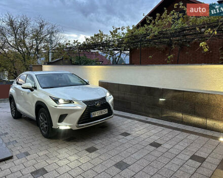 Белый Лексус НХ, объемом двигателя 2.49 л и пробегом 90 тыс. км за 38500 $, фото 21 на Automoto.ua