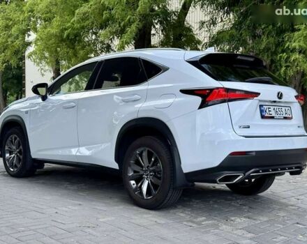 Белый Лексус НХ, объемом двигателя 2 л и пробегом 30 тыс. км за 26300 $, фото 18 на Automoto.ua