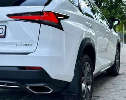 Белый Лексус НХ, объемом двигателя 2 л и пробегом 30 тыс. км за 26300 $, фото 15 на Automoto.ua