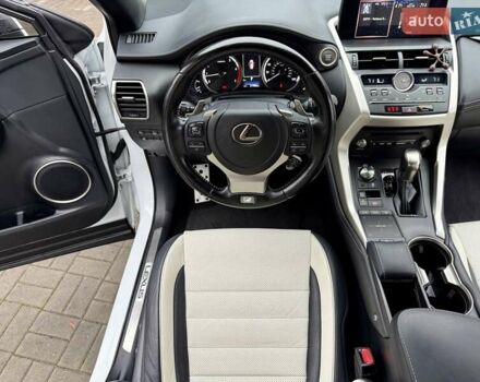 Білий Лексус НХ, об'ємом двигуна 2 л та пробігом 30 тис. км за 25800 $, фото 25 на Automoto.ua