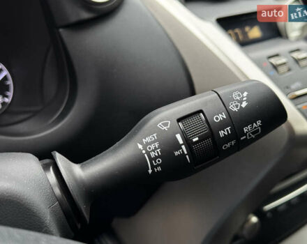 Белый Лексус НХ, объемом двигателя 2 л и пробегом 63 тыс. км за 28250 $, фото 32 на Automoto.ua