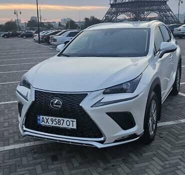 Білий Лексус НХ, об'ємом двигуна 2 л та пробігом 58 тис. км за 32000 $, фото 8 на Automoto.ua