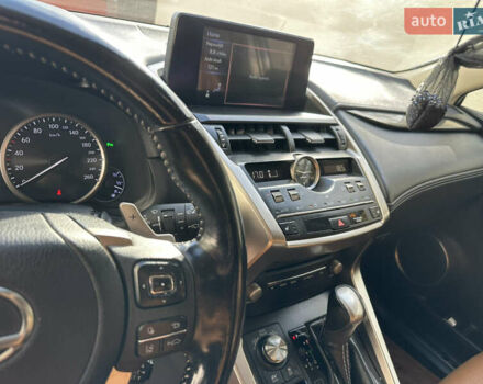 Белый Лексус НХ, объемом двигателя 2.49 л и пробегом 90 тыс. км за 38500 $, фото 11 на Automoto.ua