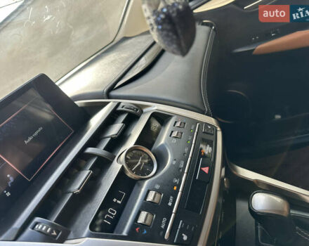 Белый Лексус НХ, объемом двигателя 2.49 л и пробегом 90 тыс. км за 38500 $, фото 49 на Automoto.ua