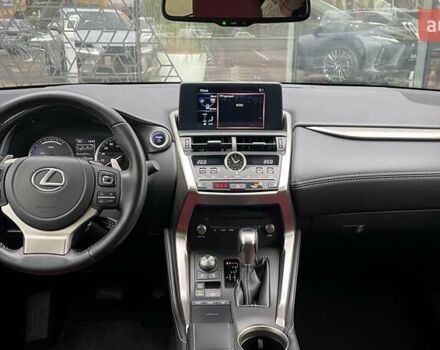 Лексус НХ 2021 в Киеве на Automoto.ua Белый Лексус НХ, объемом двигателя 2.49 л и пробегом 50 тыс. км за 38781 $, фото 7 на Automoto.ua