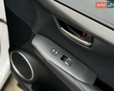 Белый Лексус НХ, объемом двигателя 2 л и пробегом 63 тыс. км за 28250 $, фото 55 на Automoto.ua