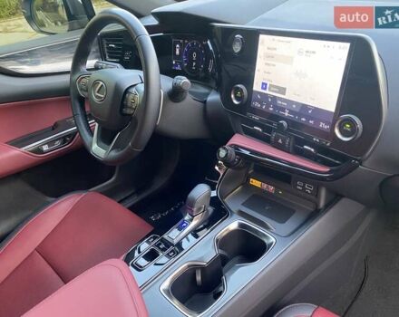 Білий Лексус НХ, об'ємом двигуна 2.49 л та пробігом 23 тис. км за 44700 $, фото 22 на Automoto.ua