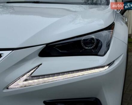 Білий Лексус НХ, об'ємом двигуна 2 л та пробігом 30 тис. км за 25800 $, фото 7 на Automoto.ua