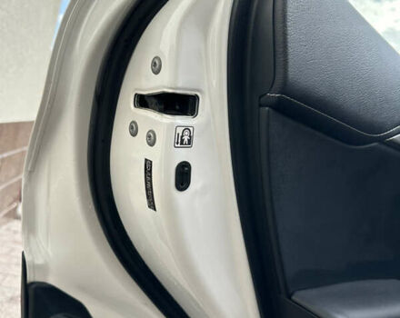 Белый Лексус НХ, объемом двигателя 2.49 л и пробегом 90 тыс. км за 38500 $, фото 39 на Automoto.ua