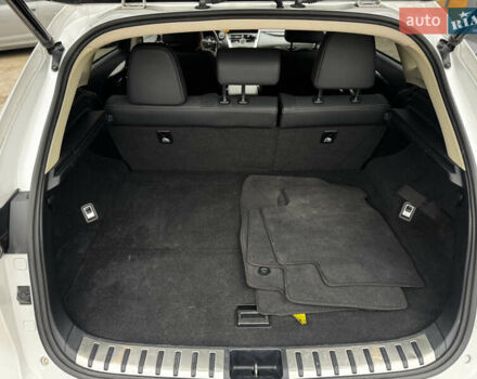 Белый Лексус НХ, объемом двигателя 2 л и пробегом 63 тыс. км за 28250 $, фото 47 на Automoto.ua