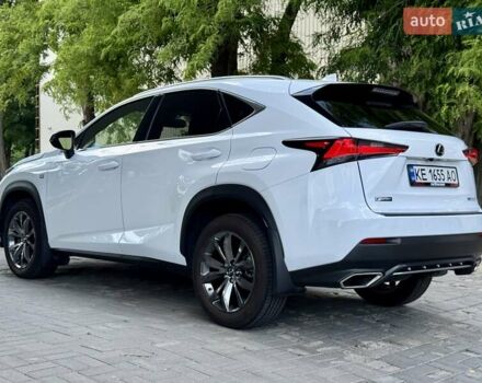 Белый Лексус НХ, объемом двигателя 2 л и пробегом 30 тыс. км за 25900 $, фото 18 на Automoto.ua