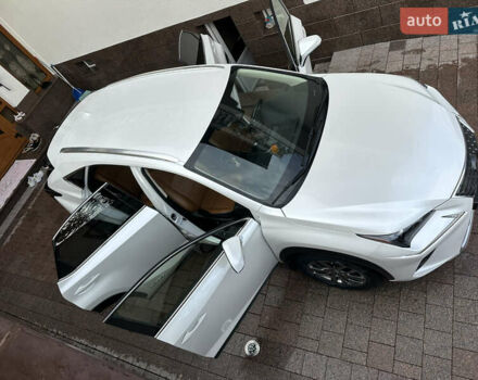 Белый Лексус НХ, объемом двигателя 2.49 л и пробегом 90 тыс. км за 38500 $, фото 24 на Automoto.ua