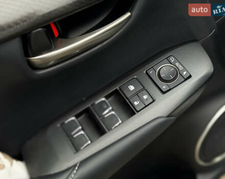 Белый Лексус НХ, объемом двигателя 2 л и пробегом 63 тыс. км за 28250 $, фото 21 на Automoto.ua