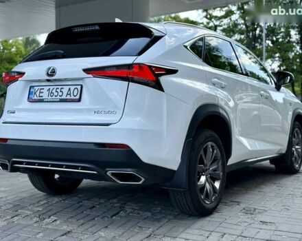 Белый Лексус НХ, объемом двигателя 2 л и пробегом 30 тыс. км за 26300 $, фото 14 на Automoto.ua