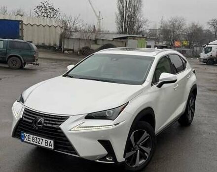 Белый Лексус НХ, объемом двигателя 2 л и пробегом 117 тыс. км за 33500 $, фото 13 на Automoto.ua