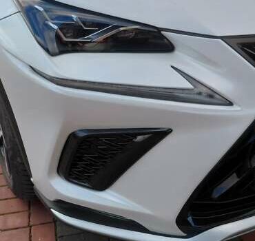 Белый Лексус НХ, объемом двигателя 2.49 л и пробегом 38 тыс. км за 39900 $, фото 16 на Automoto.ua