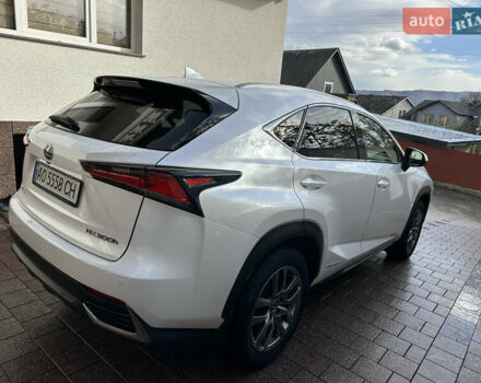 Белый Лексус НХ, объемом двигателя 2.49 л и пробегом 90 тыс. км за 38500 $, фото 61 на Automoto.ua