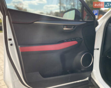 Білий Лексус НХ, об'ємом двигуна 2 л та пробігом 65 тис. км за 31500 $, фото 18 на Automoto.ua